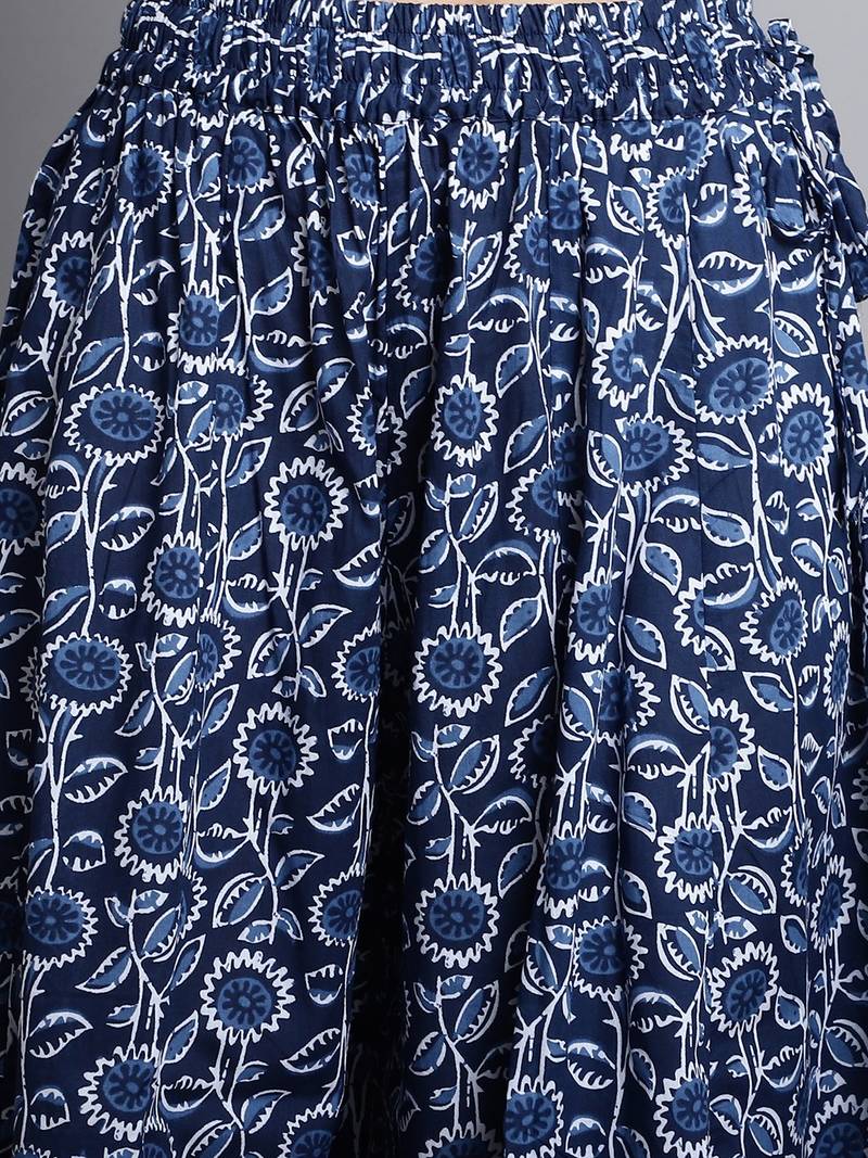 Women Multicolor Printed Flared Palazzos