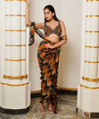 ready to wear green leaf print drape saree with bralette 3