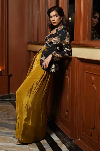 ready to wear black abstract heavy drape saree set