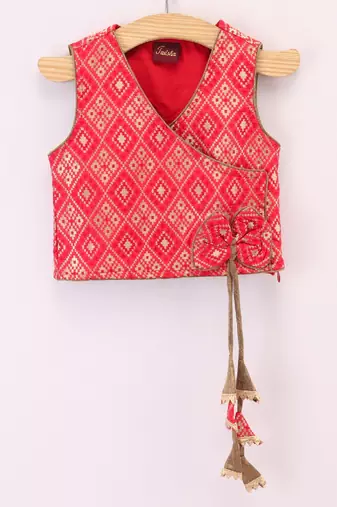 Sleeveless Diamond Design Choli With Paisley Print Crush Detail Ghagra- Red & Green