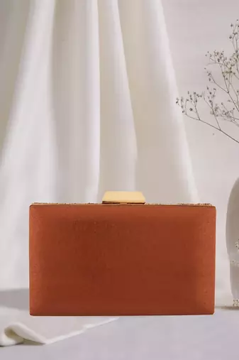 Bead & Stonework Embellished Entique Clutch
