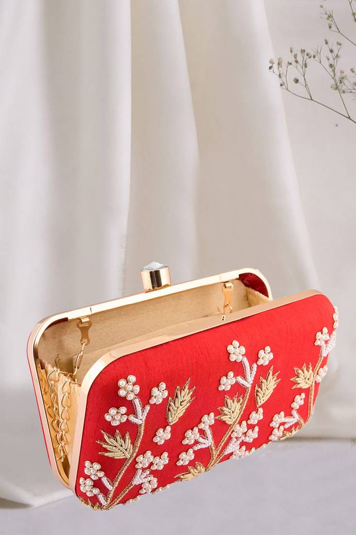 SHINY RED EMBROIDERED CLUTCH