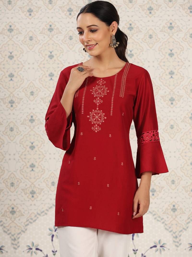 Casual Looking Red Colour Resham Embroidered Chinon Short Kurti