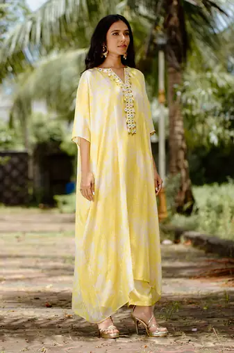 Yellow kaftan set