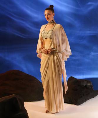 Peach dust ceto saree set 4