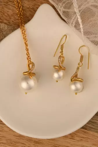 Golden CZ Pearl Set