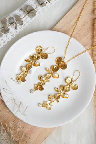 Blooms of Gold Set