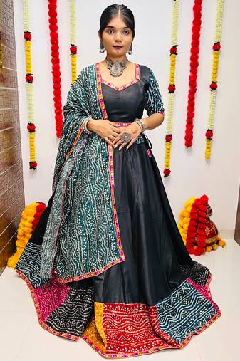 NAVRATRI SPECIAL BLACK COLOR GAMTHI LACE WORK SEMI-STITCHED LEHENGA, UN-STITCHED BLOUSE , DUPATTA