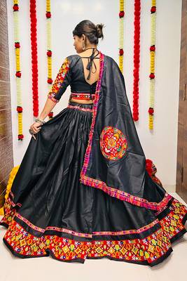 NAVRATRI SPECIAL BLACK COLOR GAMTHI WORK SEMI-STITCHED LEHENGA, UN-STITCHED BLOUSE , DUPATTA 3