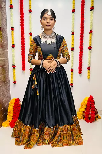 BLACK COLOR SILK PRINTED COTTON STITCHED NAVRATRI LEHENGA, UN-STITCHED BLOUSE , DUPATTA