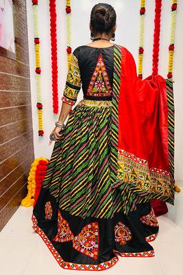 NAVRATRI SPECIAL MULTICOLOR LEHERIYA PRINTED SEMI-STITCHED LEHENGA, UN-STITCHED BLOUSE , DUPATTA 5