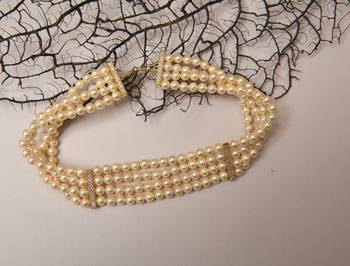 Beautiful World Pearl Choker 3