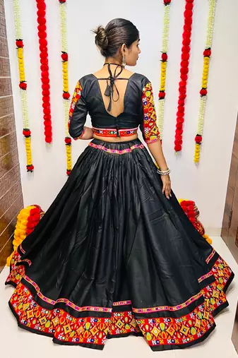 NAVRATRI SPECIAL BLACK COLOR GAMTHI WORK SEMI-STITCHED LEHENGA, UN-STITCHED BLOUSE , DUPATTA