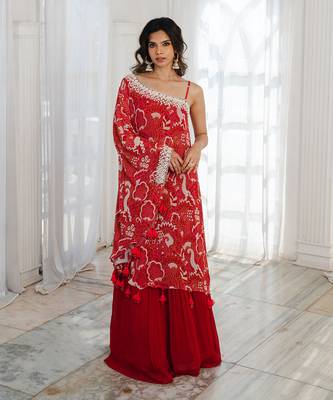 Red abstract printed one shoulder kaftaan set 1