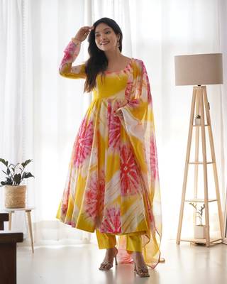 Pure Soft Organza Silk Fabric Fully Flair Kali Pattern And Canvas Patta With Pocket Pant And Dupatta 3
