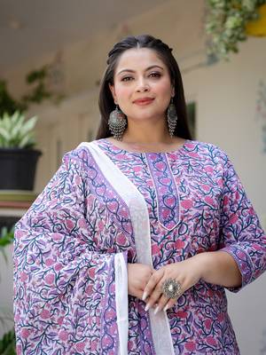  lavender & white ethnic motifs printed plus size kurta with trousers & dupatta 4