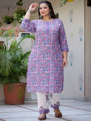  lavender & white ethnic motifs printed plus size kurta with trousers & dupatta 5