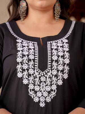 women black chikankari straight plus size kurta 4