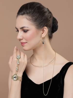 Green & gold adjustable hathphool with pearls &  natural stones 1