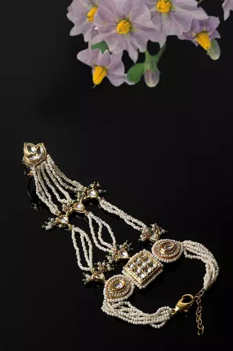 Green & gold adjustable hathphool with kundan &  american diamonds