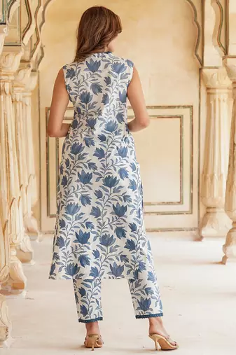 women blue floral straight kurta pant set