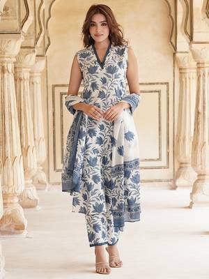 women blue floral straight kurta pant and dupatta set 2