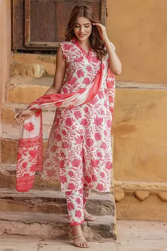 women red floral straight kurta pant and dupatta set