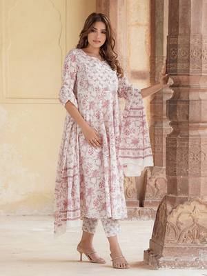 women rust floral anarkali kurta pant and dupatta set 2