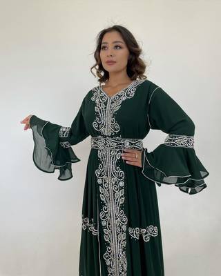 Green Zari Stone Work Georgette Islamic Style Beads Embedded Partywear Kaftan Long Gown Evening wear Dubai kaftan 2