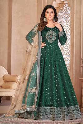 Green taffeta butti heavy thread embroidery sequins work salwar kameez 1
