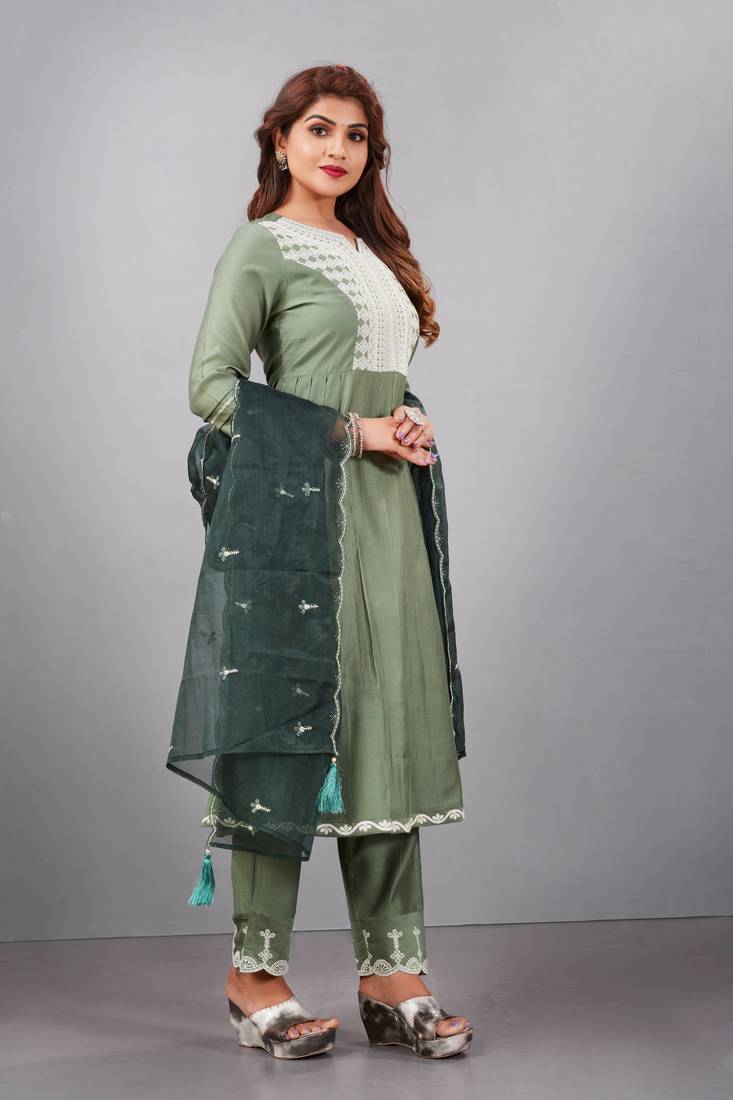 Salwar Suit Embroidered With Digital Print Dupatta And Trim Embroidery On Pant