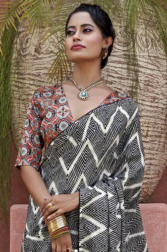 Captivating Black Digital Printed Crepe Event Wear Saree With Blouse