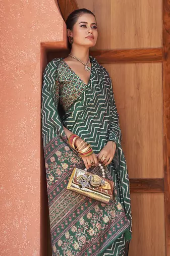 Attractive Green Digital Printed Crepe Festival Wear Saree With Blouse