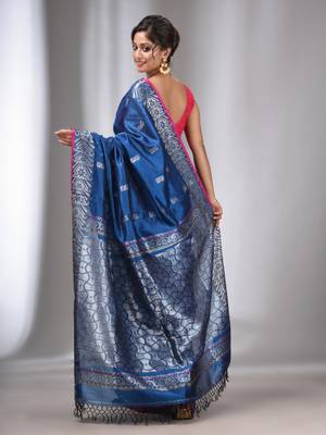 Teal Blue Silk Matka Handwoven Saree With Texture Border 4