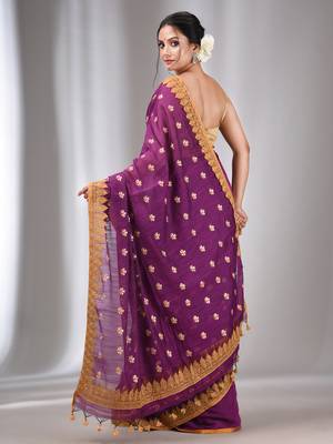 Purple  Blended Cotton Handwoven Saree With Flower Motifs 4