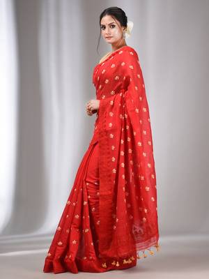 Red Blended Cotton Handwoven Saree With Flower Motifs 3