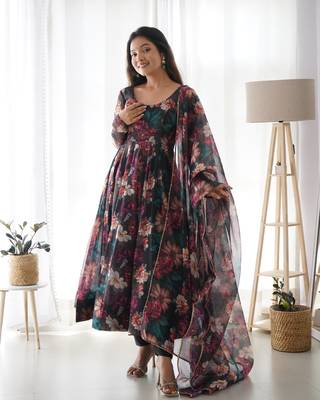 Soft Organza Silk Fabric Fully Flair Kali Pattern And Canvas Patta With Dupatta And Pent 2