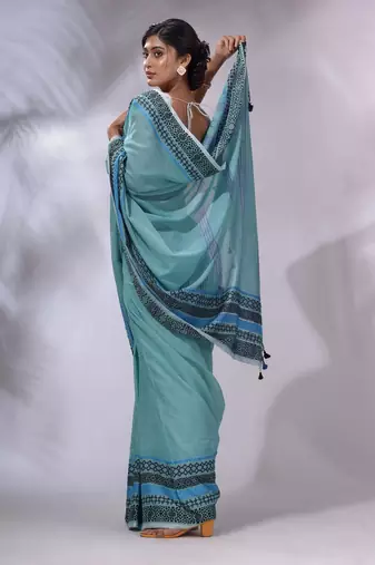 Sea Green Cotton Handwoven Saree With Texture Borders