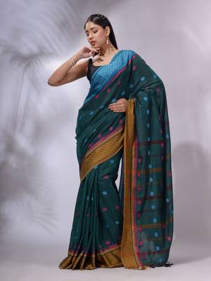 Teal Cotton Handwoven Saree With Texture and paisley Borders 2