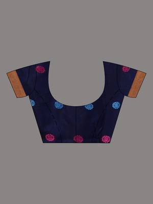Navy Blue Cotton Handwoven Saree With Texture and paisley Borders 6