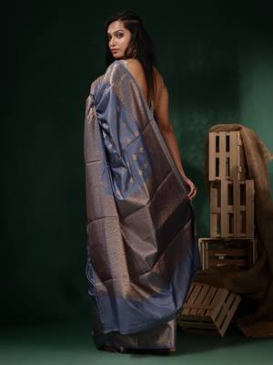 Bluish Grey Silk Blend Handwoven Soft Saree With Ethnic Motifs 4