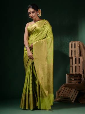 Light Green Silk Blend Handwoven Soft Saree With Ethnic Motifs 3