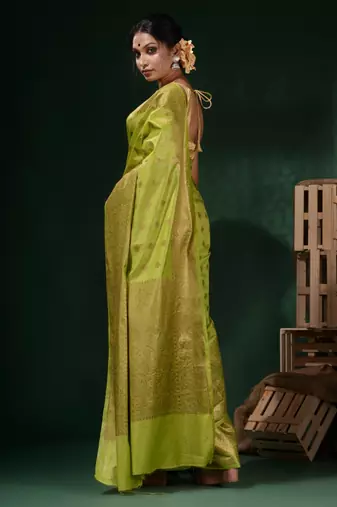 Light Green Silk Blend Handwoven Soft Saree With Ethnic Motifs