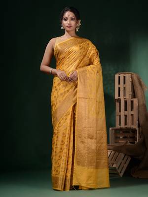 Yellow Silk Blend Handwoven Soft Saree With Nakshi Pattern 1