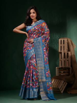 Magenta Silk Blend Handwoven Soft Saree With Floral Print 1