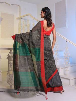 Black Handwoven Cotton Blend Gheecha Saree 3