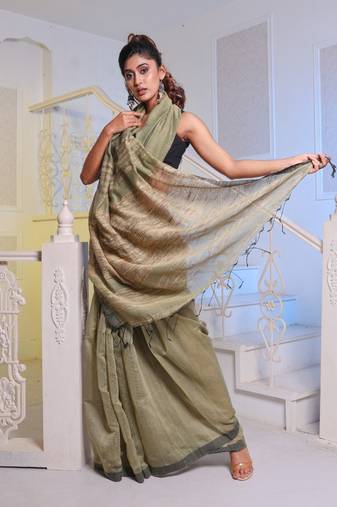 Beige Cotton Blend Handwoven Saree With Gheecha Pallu