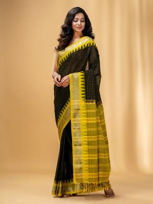 Black Cotton Handwoven Checkered Saree With Zari Nakshi Borders 3