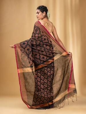 Black Cotton Blend Handwoven Saree With Texture Pattern 4