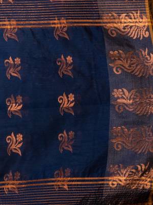 Navy Blue Cotton Blend Handwoven Saree With Nakshi Design 5